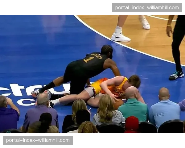 骑士挑战成功改判争球,埃利斯防守米勒三分犯规被取消